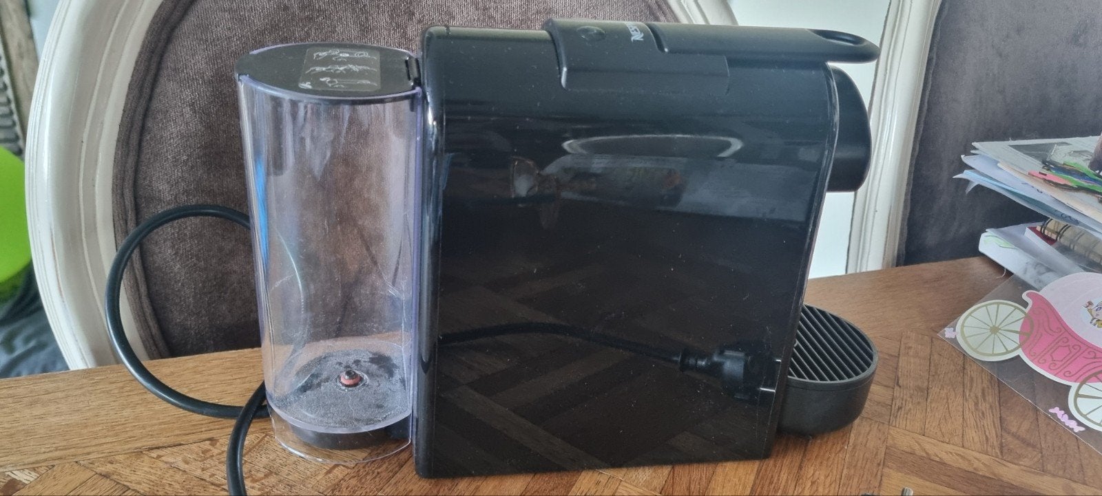 Nespresso Magimix M115 Mini Koffiecupmachine Zwart, Witgoed en Apparatuur, Koffiezetapparaten, Zo goed als nieuw, Koffiepads en cups