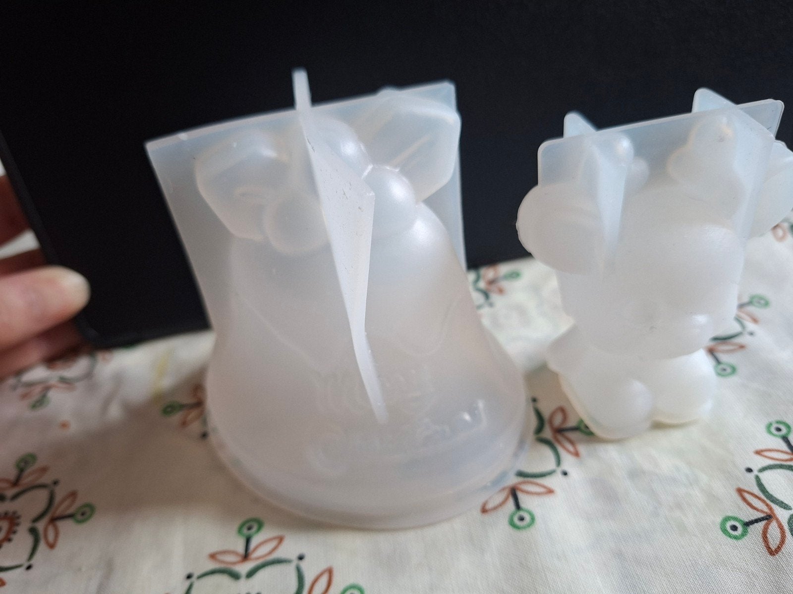 Gietmallen: Klokje met tekst en Hertje. kerst, Dieren, Ophalen of Verzenden, Zo goed als nieuw, Kunststof