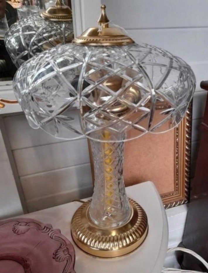 Antieke kristallen tafel lamp, Ophalen