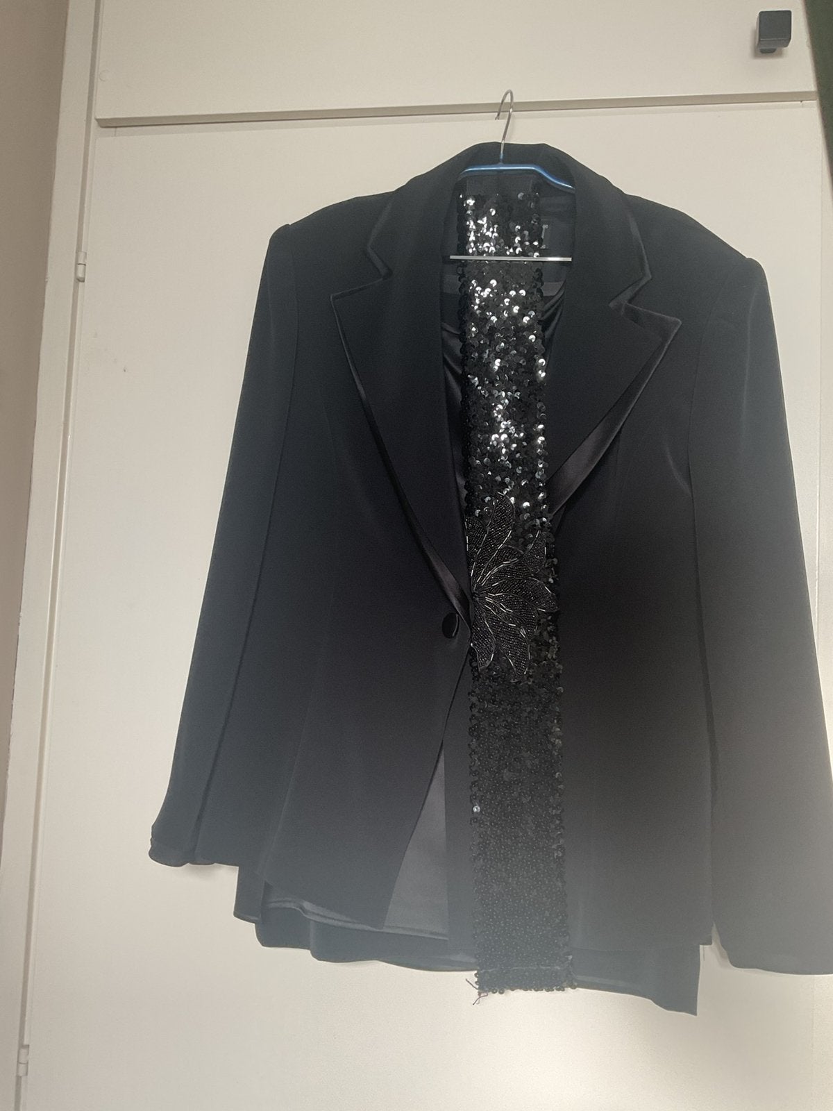 Prachtige 4-delige set: Rok, Top, Jasje+ Centuur. Mt 40/42, Ophalen of Verzenden, Zo goed als nieuw, Maat 38/40 (M), Zwart