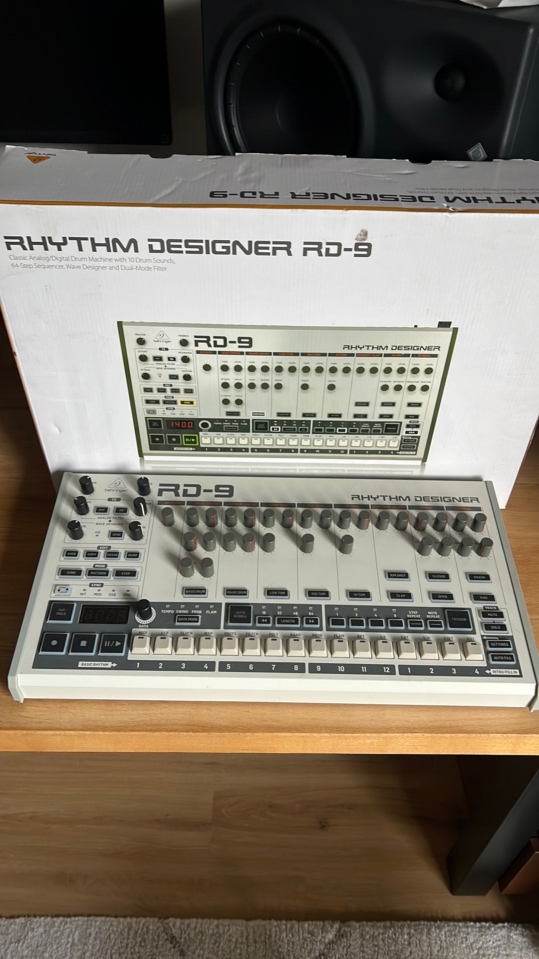 Behringer RD-9 Rhythm Designer Drum Machine, Ophalen, Zo goed als nieuw, Overige aantallen, Overige merken