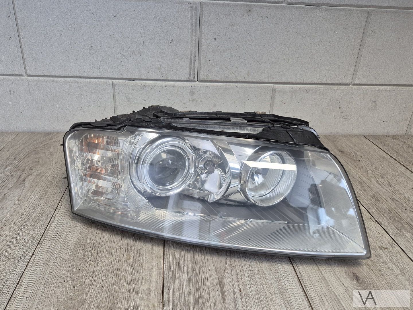 Koplamp xenon rechts Audi A8 2002 - 2007 nette staat €150, Gebruikt, -, -, -