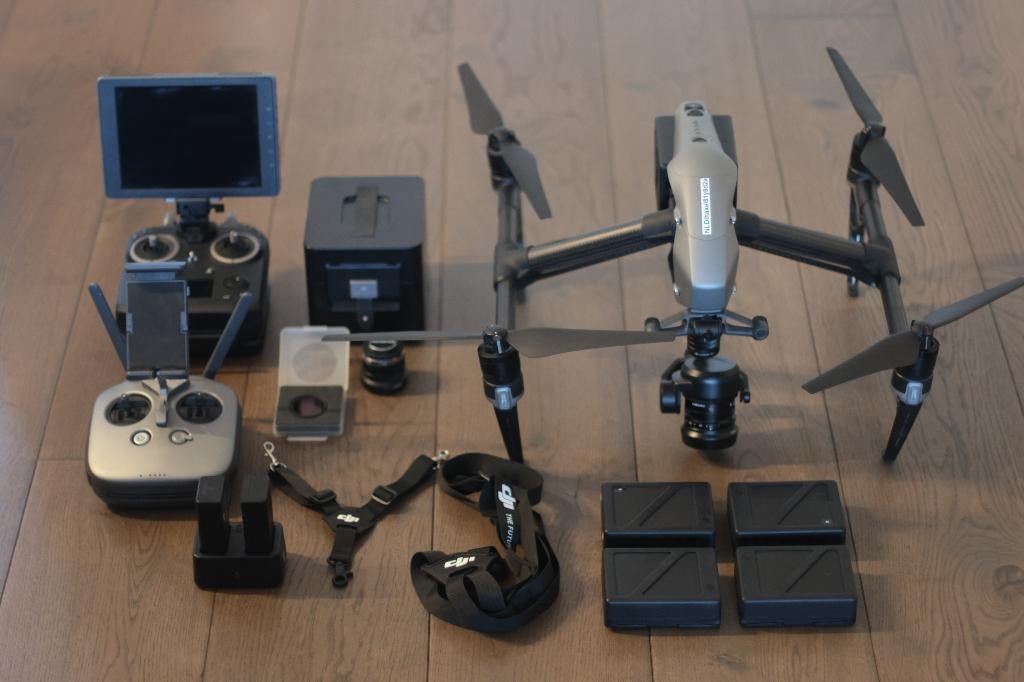 Dji inspire 2 X5s met tb50 battery station, Audio, Tv en Foto, Drones, Ophalen, 5 tot 10 kilometer, 15 tot 30 minuten, Zo goed als nieuw