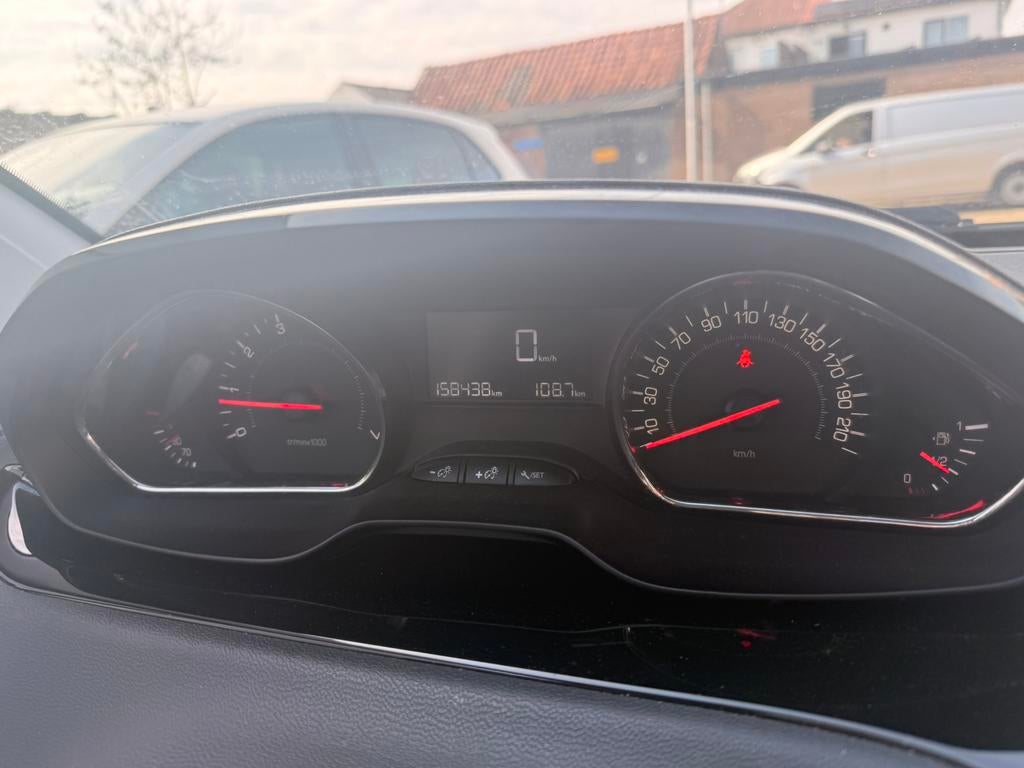 Peugeot 208 1.2 VTI 60KW/82PK 5-D 2013 Zwart, Auto's, Peugeot, Voorwielaandrijving, 31 €/maand, 1199 cc, Zwart