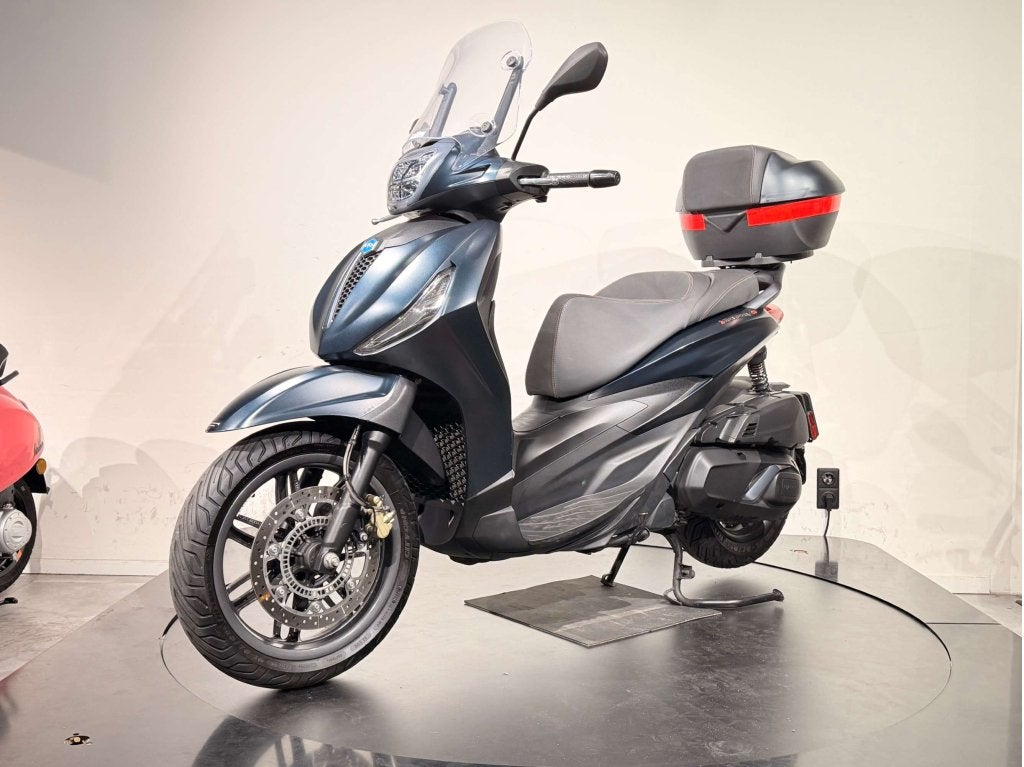 Piaggio 400 Beverly HPE | 2022 | 12000KM | Topkoffer, Motoren, Piaggio, Piaggio & C. SpA, 400 cc, Scooter