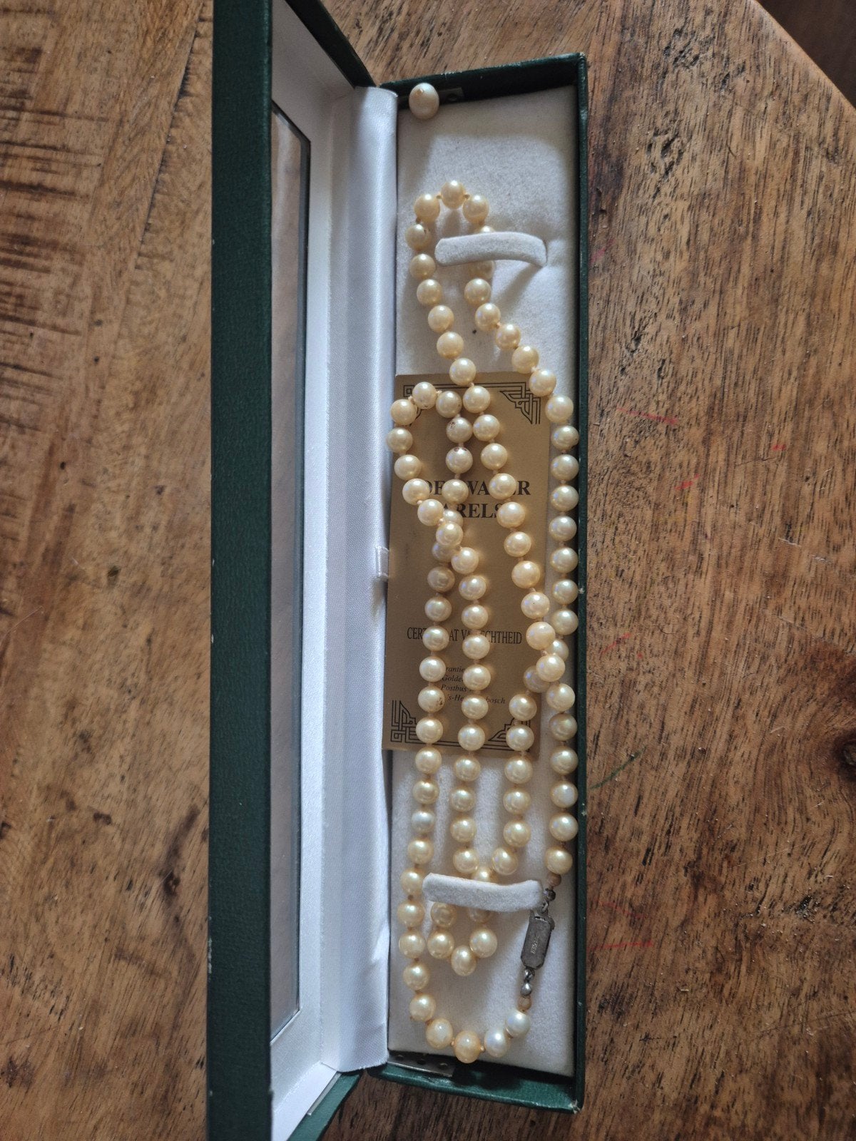 Parelketting., Ophalen of Verzenden