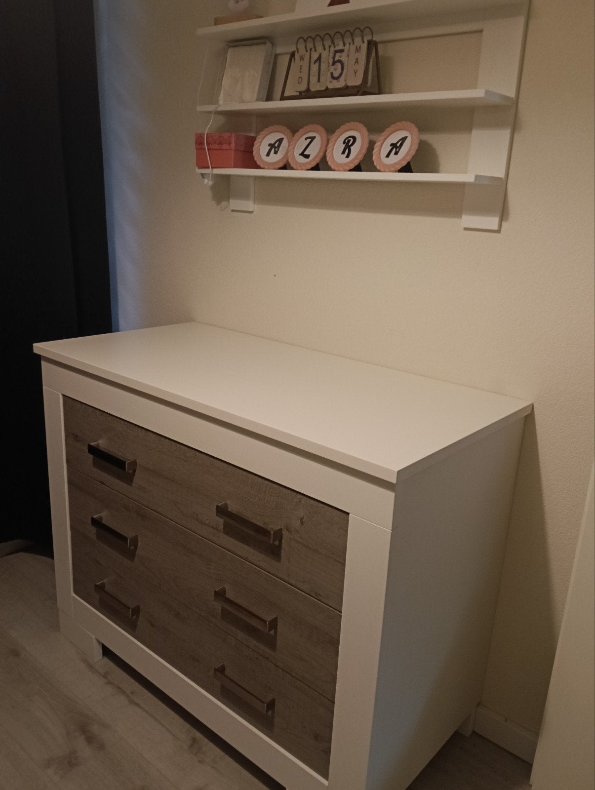 TWF Lucca babykamer set: ledikant, commode, kast incl matras, Ophalen, Zo goed als nieuw, Jongetje of Meisje