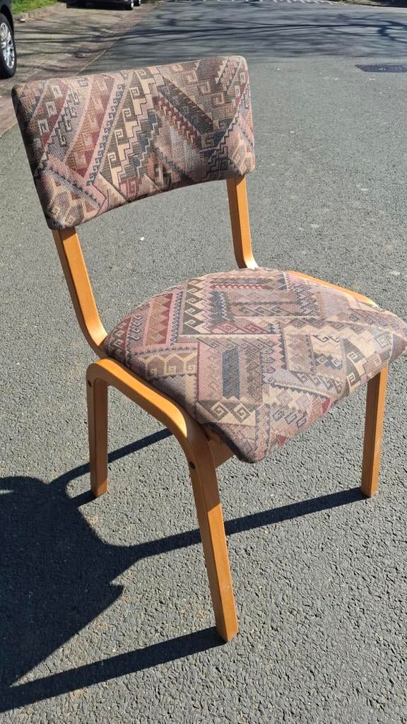 25 vintage horeca stapelbare scandinavisch design minialist, Huis en Inrichting, Stoelen, Ophalen of Verzenden, Bruin, Stof, Vijf, Zes of meer stoelen