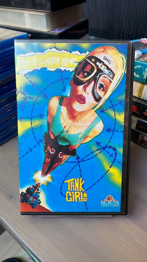 Tank Girl 1995 VHS EX-RENTAL Cult Film, Cd's en Dvd's, Vanaf 16 jaar, Ophalen of Verzenden, Zo goed als nieuw, Horror
