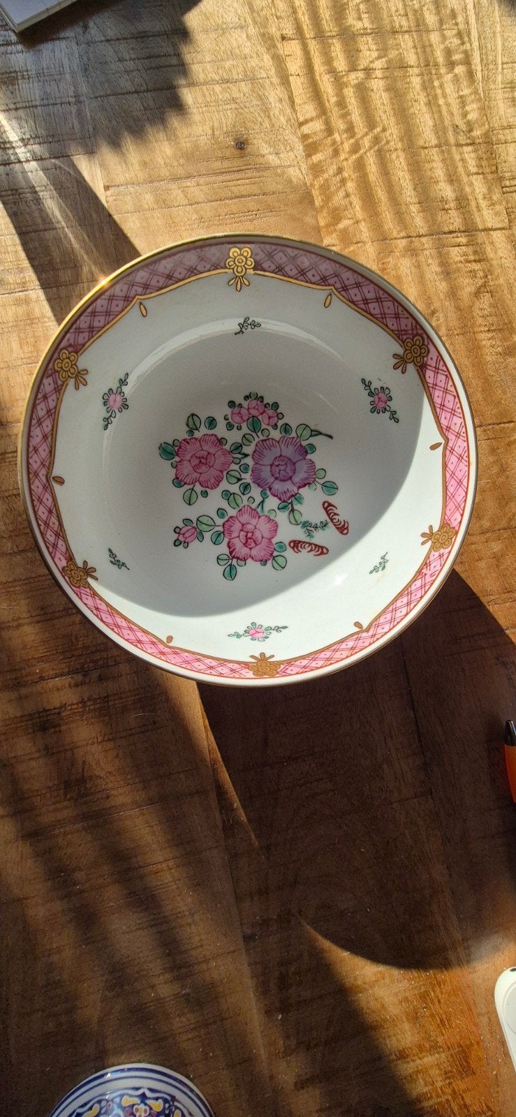 Prachtige handgeschilderde Goldimari kom met bloemmotief, Antiek en Kunst, Ophalen of Verzenden