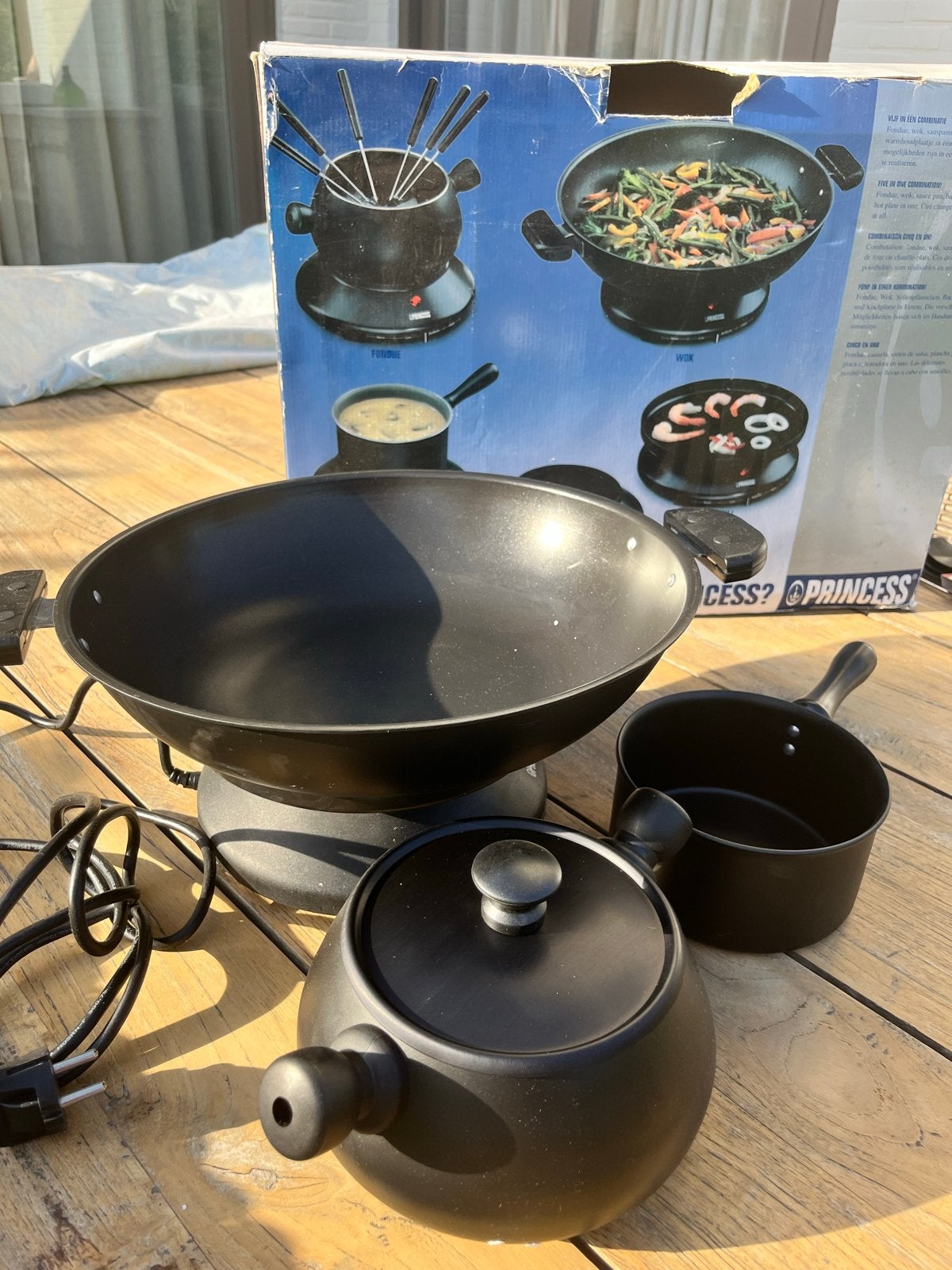 Princess 5-in-1 Combinatie: Fondue, Wok, Bakplaat, Sauspan,, Ophalen of Verzenden, Zo goed als nieuw, 4 t/m 7 personen