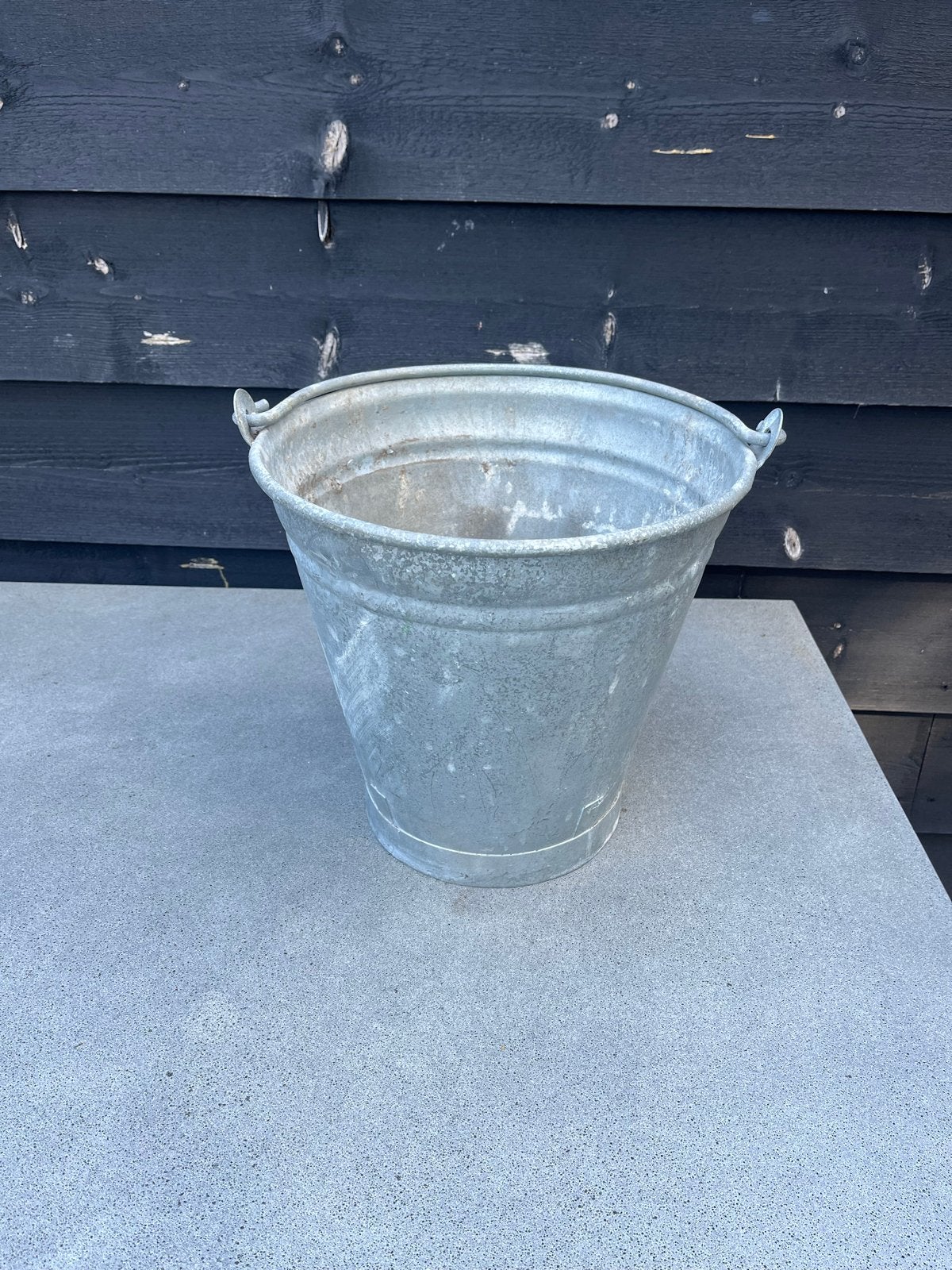 Vintage Zinken Emmer - Decoratief en Functioneel, Ophalen