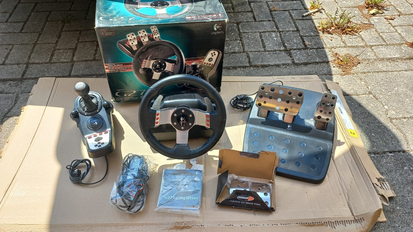 Logitech G27 force feedback stuurwiel met pook en pedalen, Ophalen of Verzenden, Zo goed als nieuw, Logitech