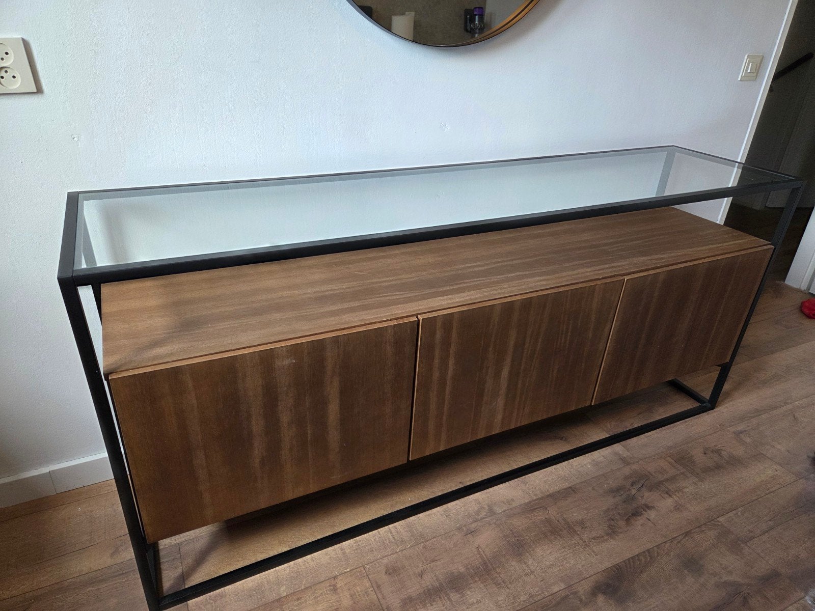 Dressoir 2 jaar oud, Huis en Inrichting, Kasten | Dressoirs, Ophalen, 25 tot 50 cm