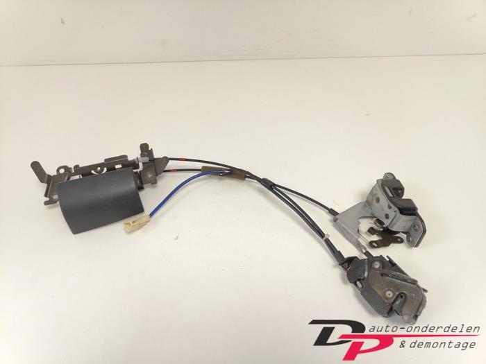 Deurslot Mechaniek 4Deurs links-achter van een Mazda RX-8