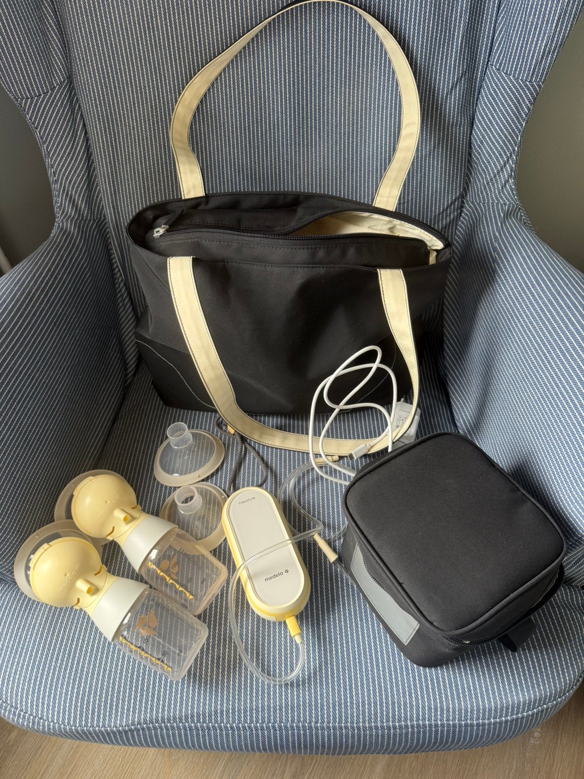 Medela Freestyle Flex elektrische borstkolf dubbezijdig, Kinderen en Baby's, Babyvoeding en Toebehoren, Zo goed als nieuw, Borstkolf