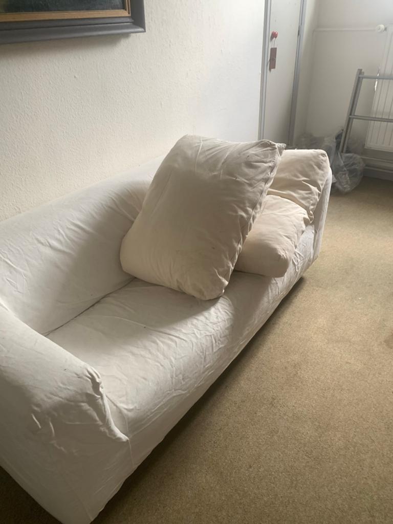 Comfortabel 2-persoons IKEA bankje met hoes en kussens, Huis en Inrichting, Banken | Bankstellen, Gebruikt, 150 tot 200 cm, Tweepersoons
