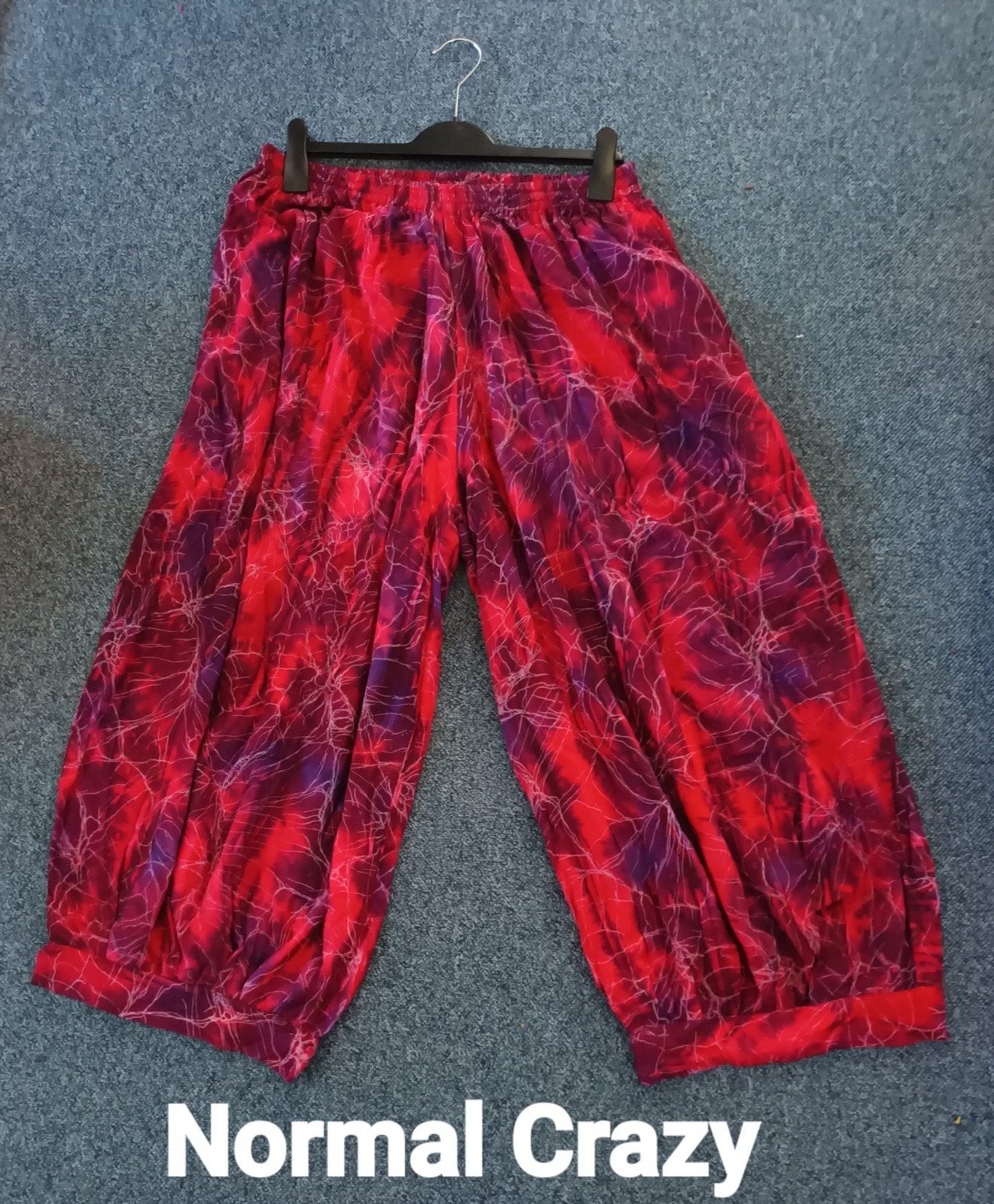 Normal Crazy 100% Rayon Harem Broek Rood/Paars, Verzenden, Maat 42/44 (L), Zo goed als nieuw, Normal Crazy