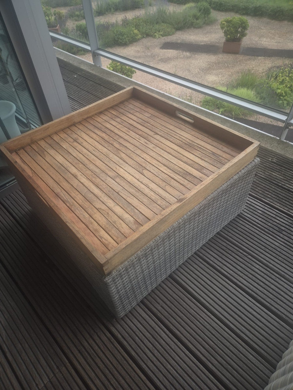 Nieuw hardhouten dienblad met rotan tafel 60x60, Ophalen of Verzenden, Nieuw, Vierkant, Hout