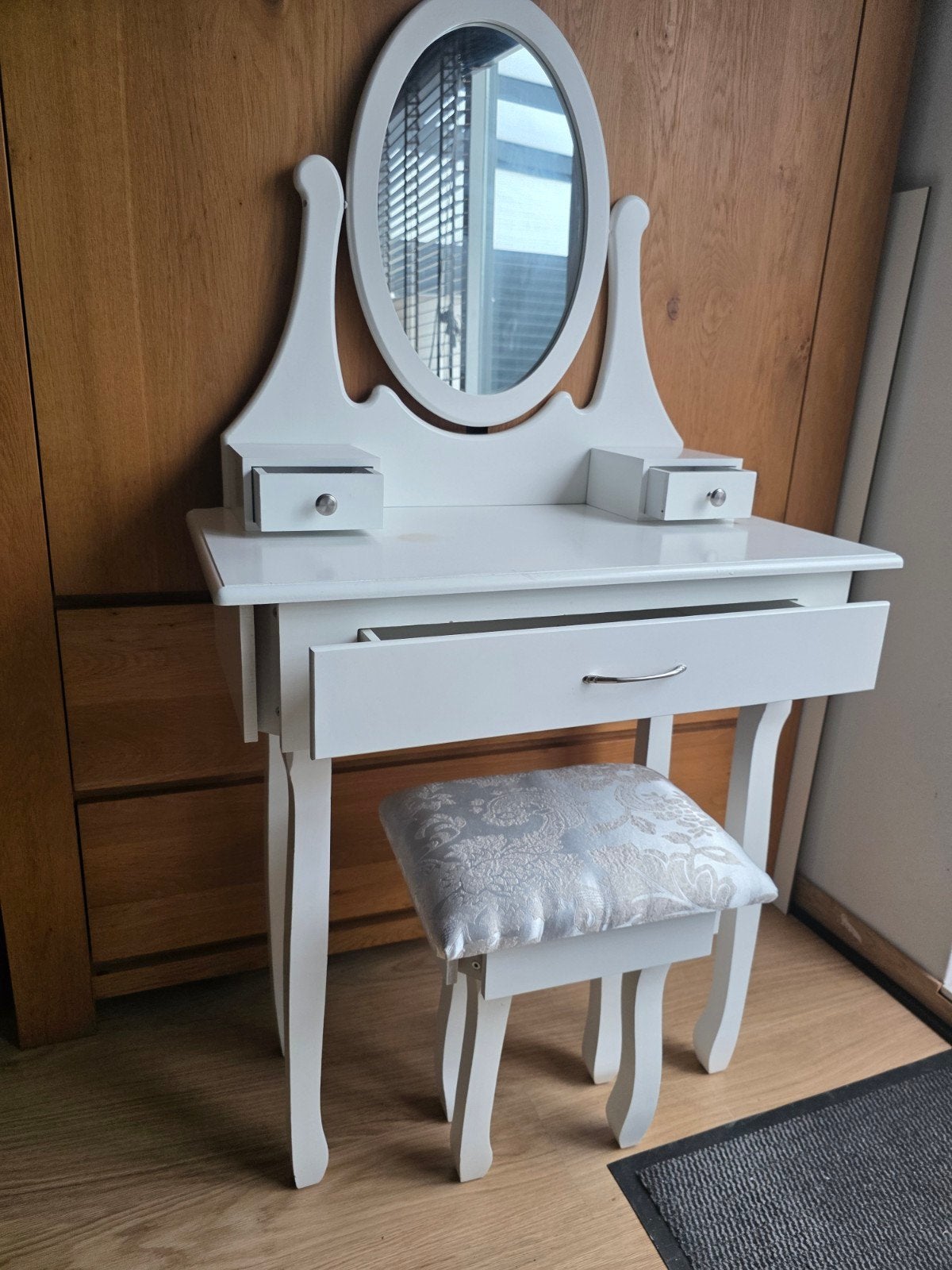 Witte kinder kaptafel met spiegel en krukje, Minder dan 50 cm, Gebruikt, Kinderlijk, Klassiek, Ophalen of Verzenden