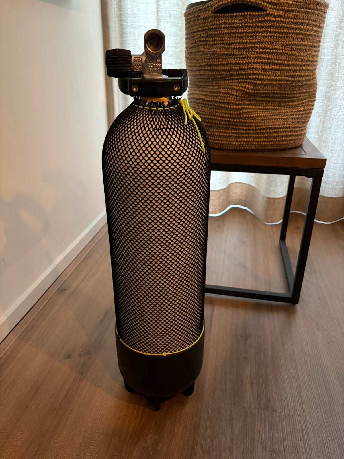 Duikfles 10L Staal 232 Bar DIN – keuring t/m 2029, Ophalen, Zo goed als nieuw, Duikfles