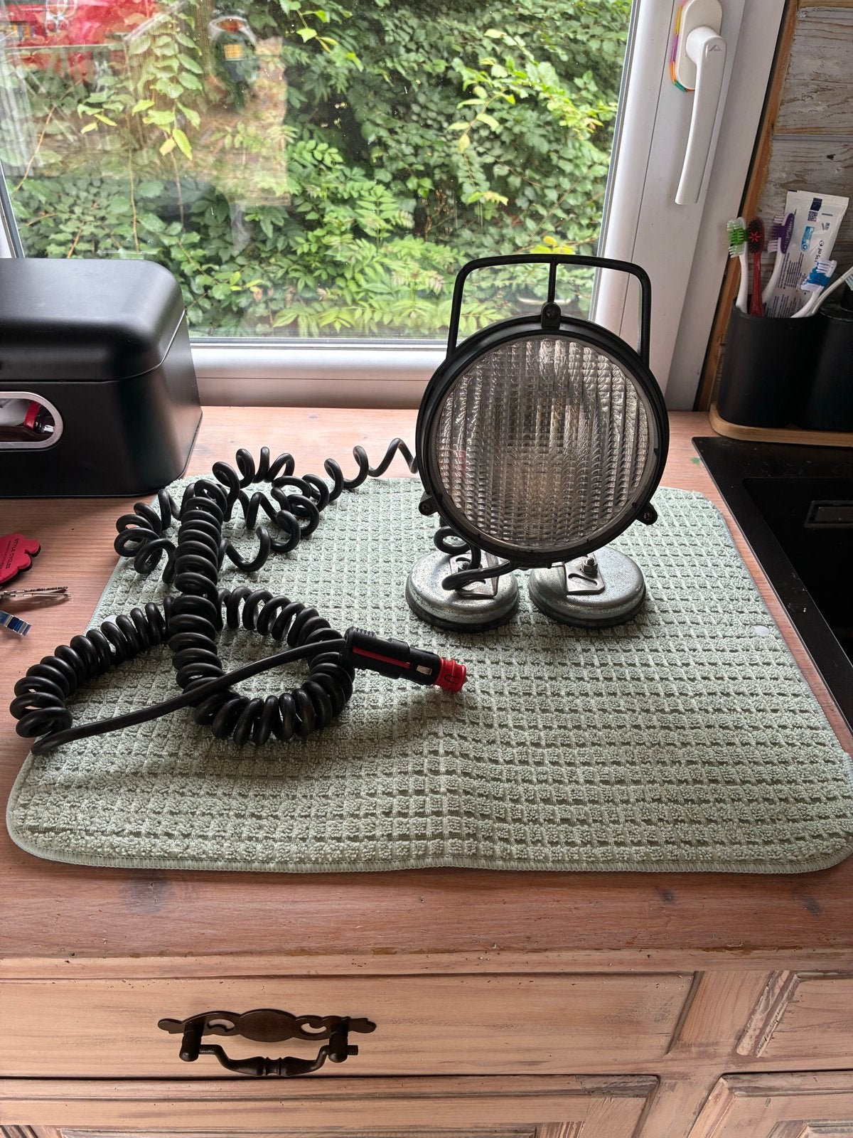Magnetische werklamp 12V met sigarettenaansluiting, Ophalen of Verzenden, Gebruikt