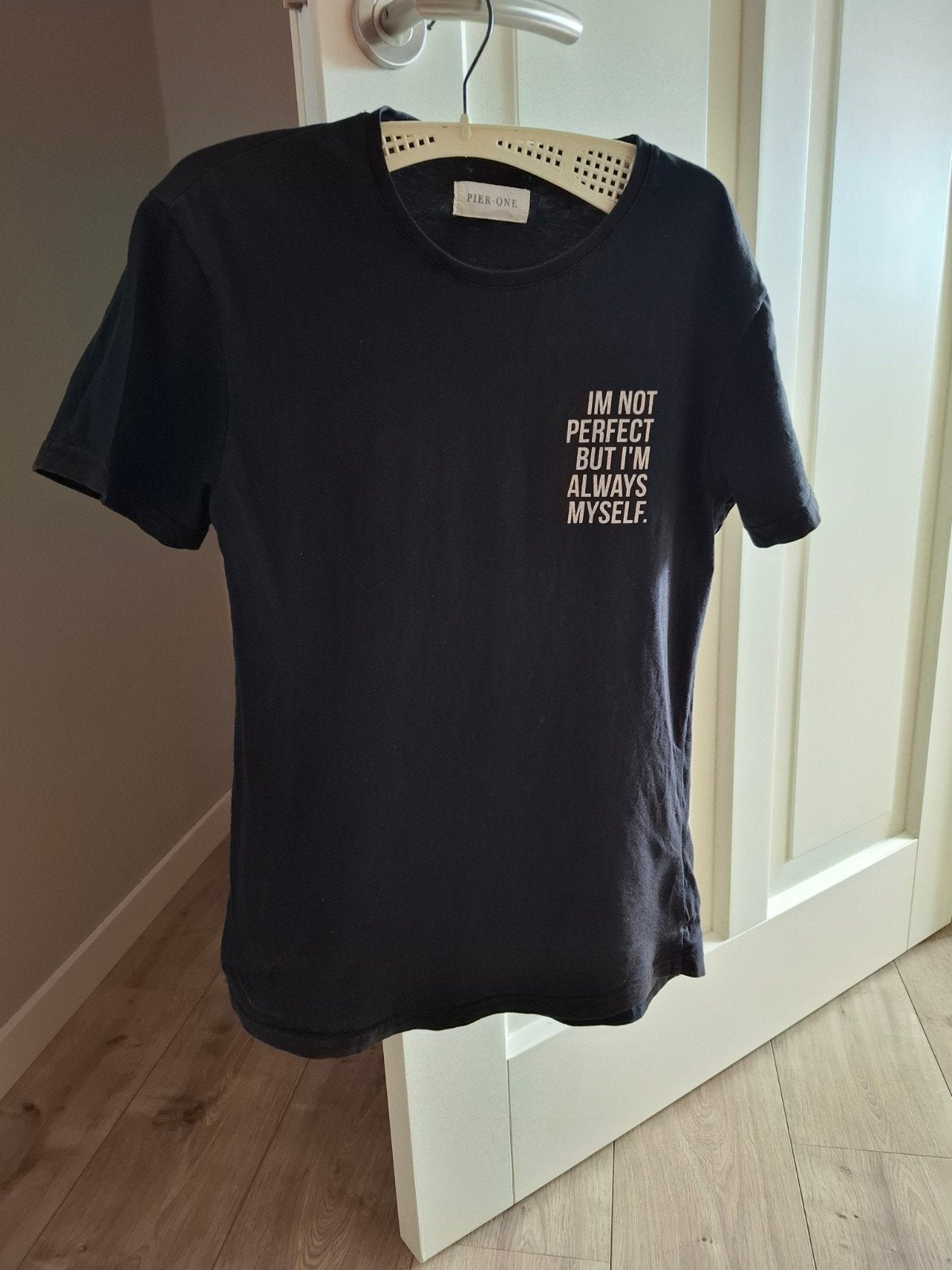 Zwart T-shirt met print - Pier One, maat S, Zwart, Pier One, Ophalen of Verzenden, Zo goed als nieuw