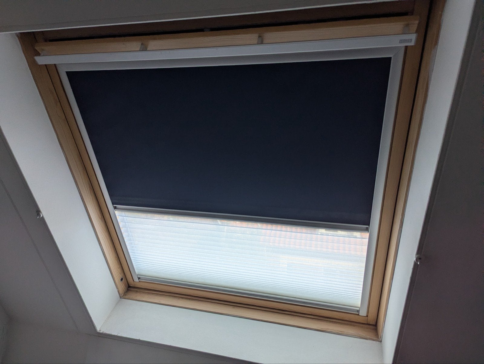 VELUX Verduisterend Rolgordijn + Plisségordijn GGL 606, Rolgordijn, Ophalen, Zo goed als nieuw, Zwart