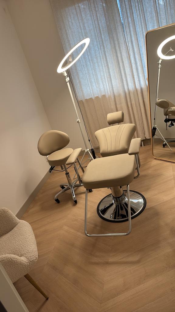 Browbar | beauty salon | stoel | behandelstoel | zadel stoel, Diensten en Vakmensen, Schoonheidsspecialisten | Overige