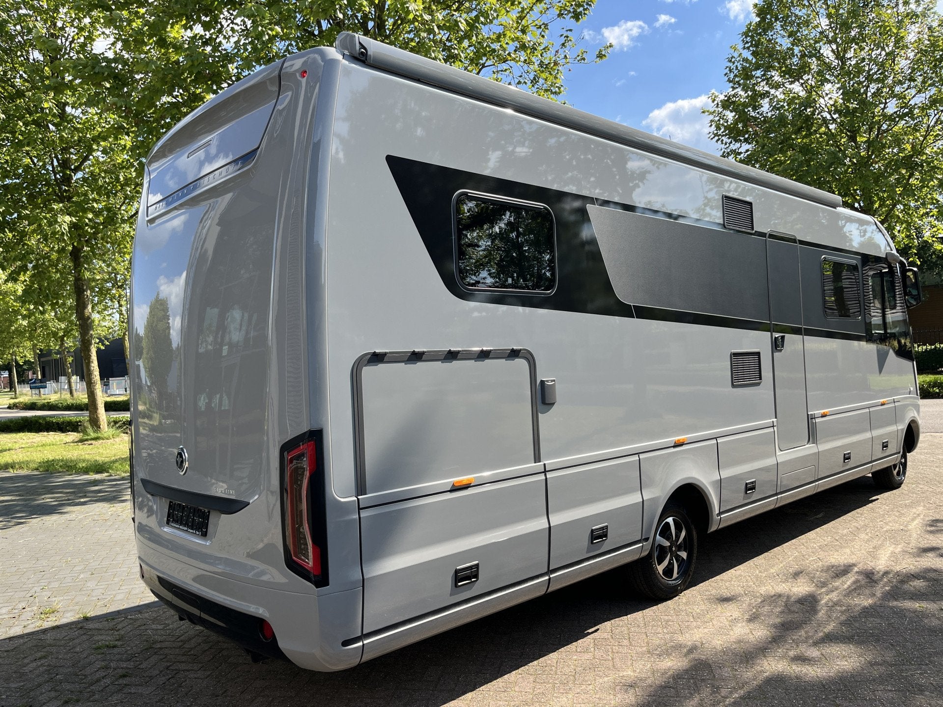 Caravans And Camping Niesmann