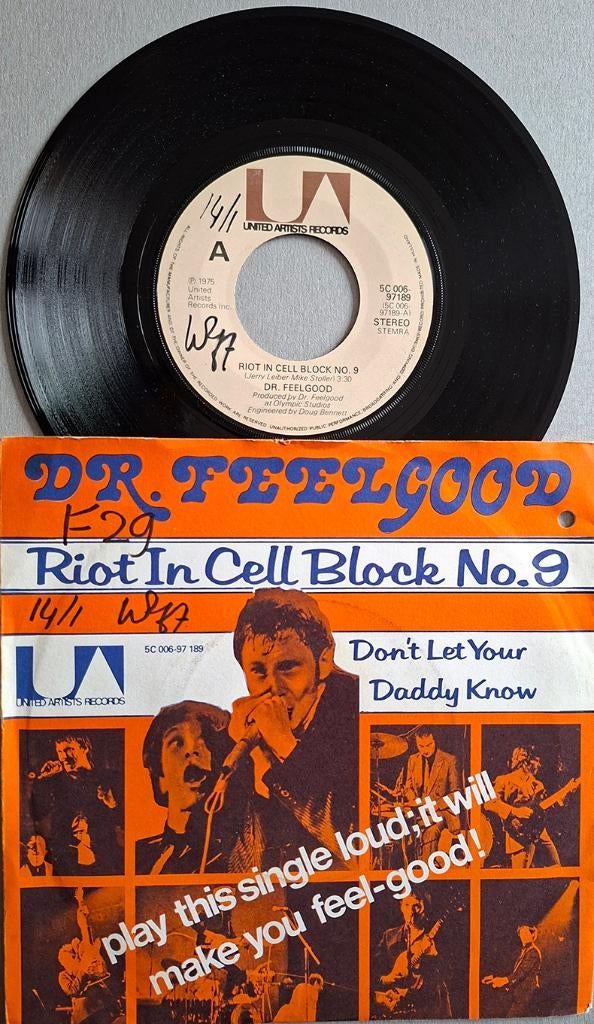 Dr. Feelgood - Riot in cell block no. 9 - vinylsingle, Fotohoes, Ophalen of Verzenden, Gebruikt, Rock en Metal