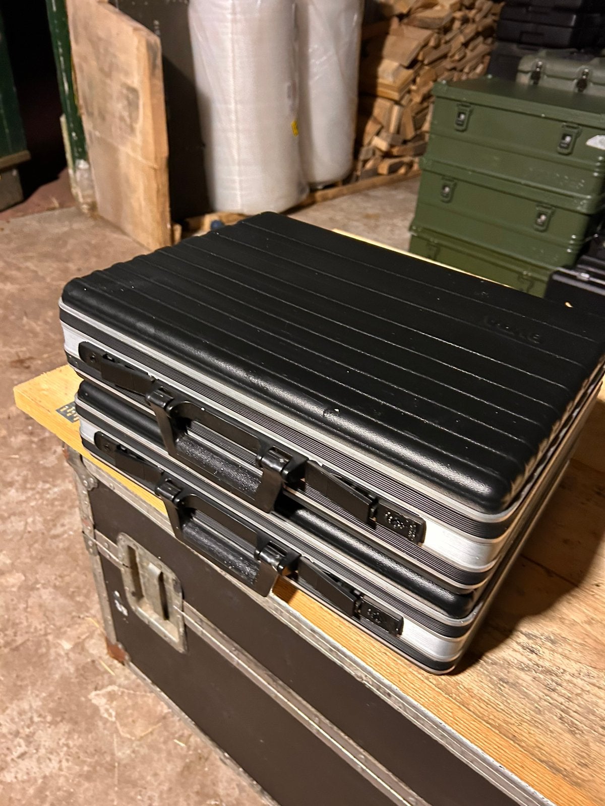 2x koffer BVDA voor 20€ inclusief thuisbezorging!, Ophalen of Verzenden, Zo goed als nieuw, Hard kunststof, 70 cm of meer