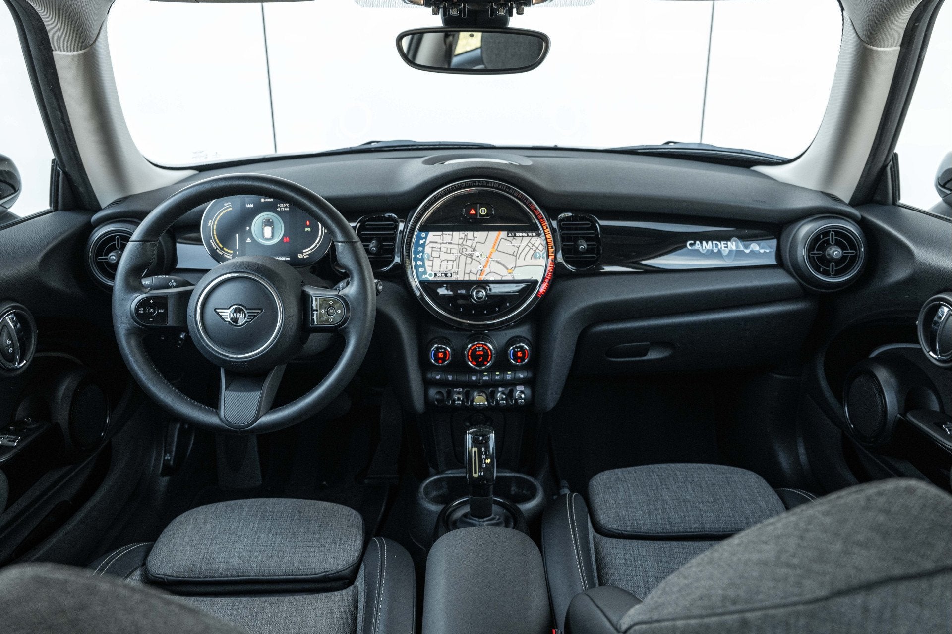 MINI Electric Classic / Sportstoelen / Cruise Control / LED, Auto's, Met garantie (alle), 4 stoelen, Leder en Stof, Mini Electric