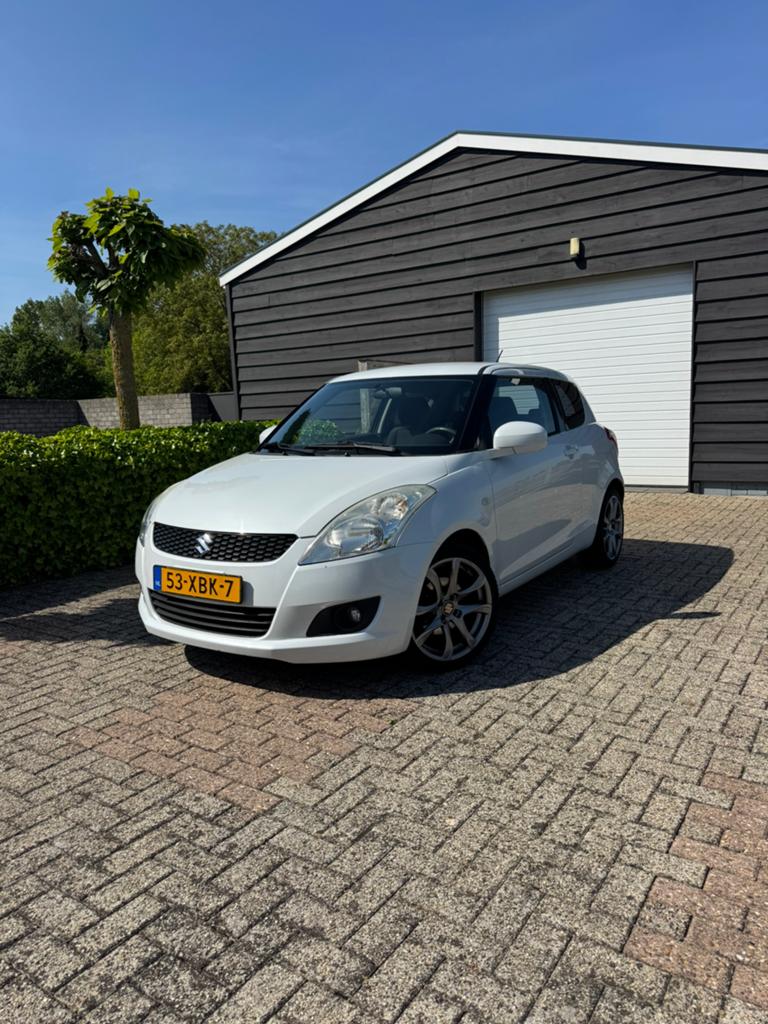 Suzuki Swift 1.2 3D 2012 Exclusive EASSS, Voorwielaandrijving, Stof, Origineel Nederlands, Handgeschakeld