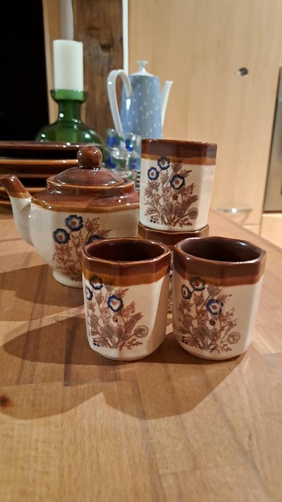 Thee servies,  retro bruin, Ophalen of Verzenden, Huis en Inrichting