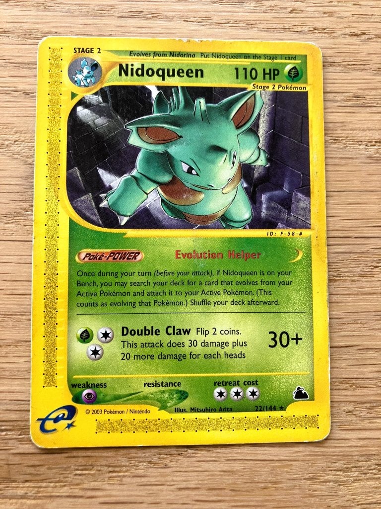 Nidoqueen 22/144 - Skyridge, Ophalen of Verzenden, Gebruikt, Losse kaart