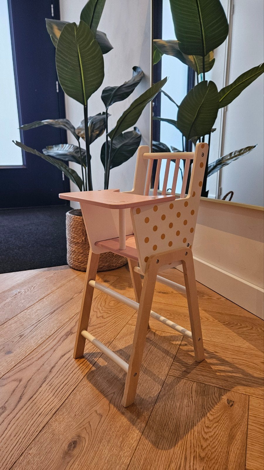 Houten poppenstoel voor speelplezier, Ophalen, Zo goed als nieuw, Overige typen