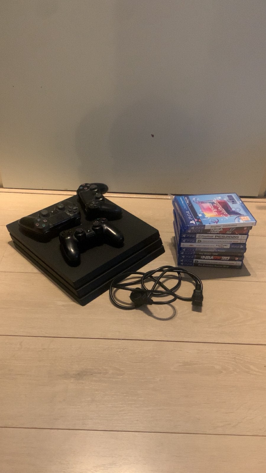 PS4 console 500GB - 2 Controllers & 11 spellen, Ophalen, Original, Met 3 controllers of meer, 500 GB