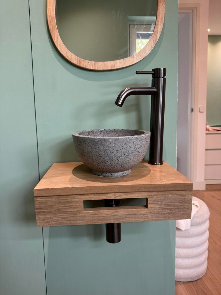 fontein kom en kraan gun metal, Huis en Inrichting, Zo goed als nieuw, Minder dan 100 cm, Wasbak of Wastafel, 25 tot 50 cm
