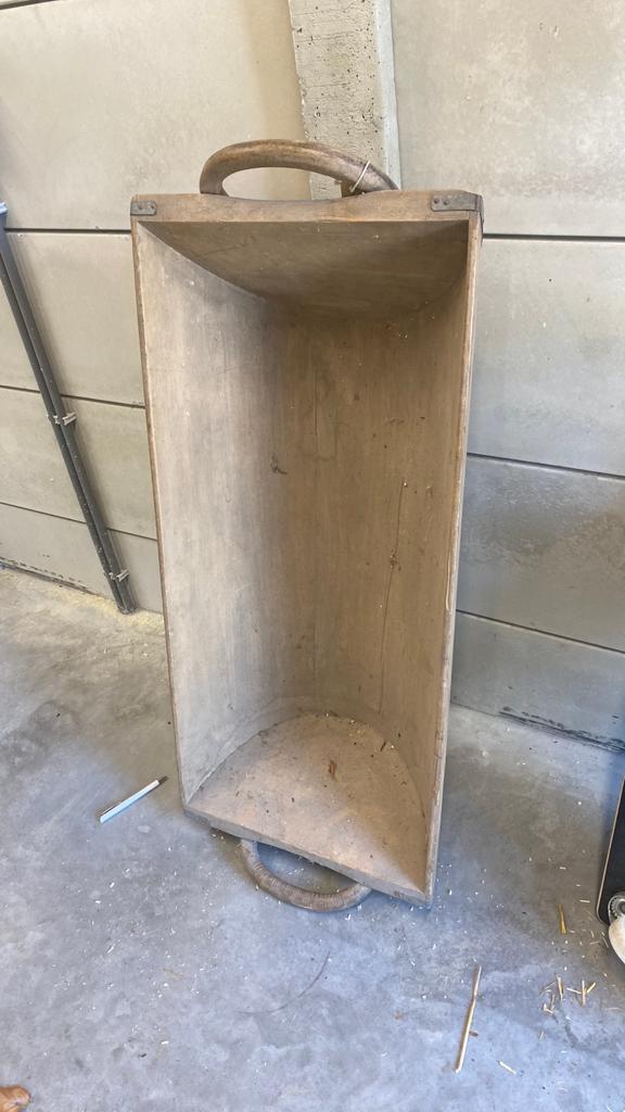 Grote houten trog, Ophalen of Verzenden, Zo goed als nieuw, Hout
