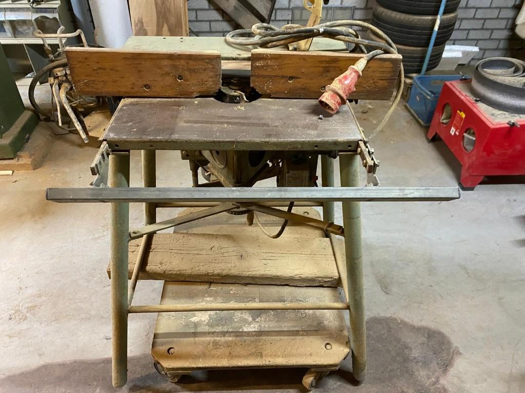Freesbank/ Freestafel, Doe-het-zelf en Verbouw, Gereedschap | Freesmachines, Ophalen, Gebruikt, Elektrisch, Bovenfrees
