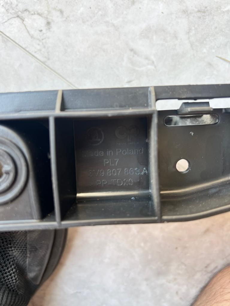 Skoda SuperB Clip Strip 3V9807863A 2016, Ophalen, Skoda, Bumper