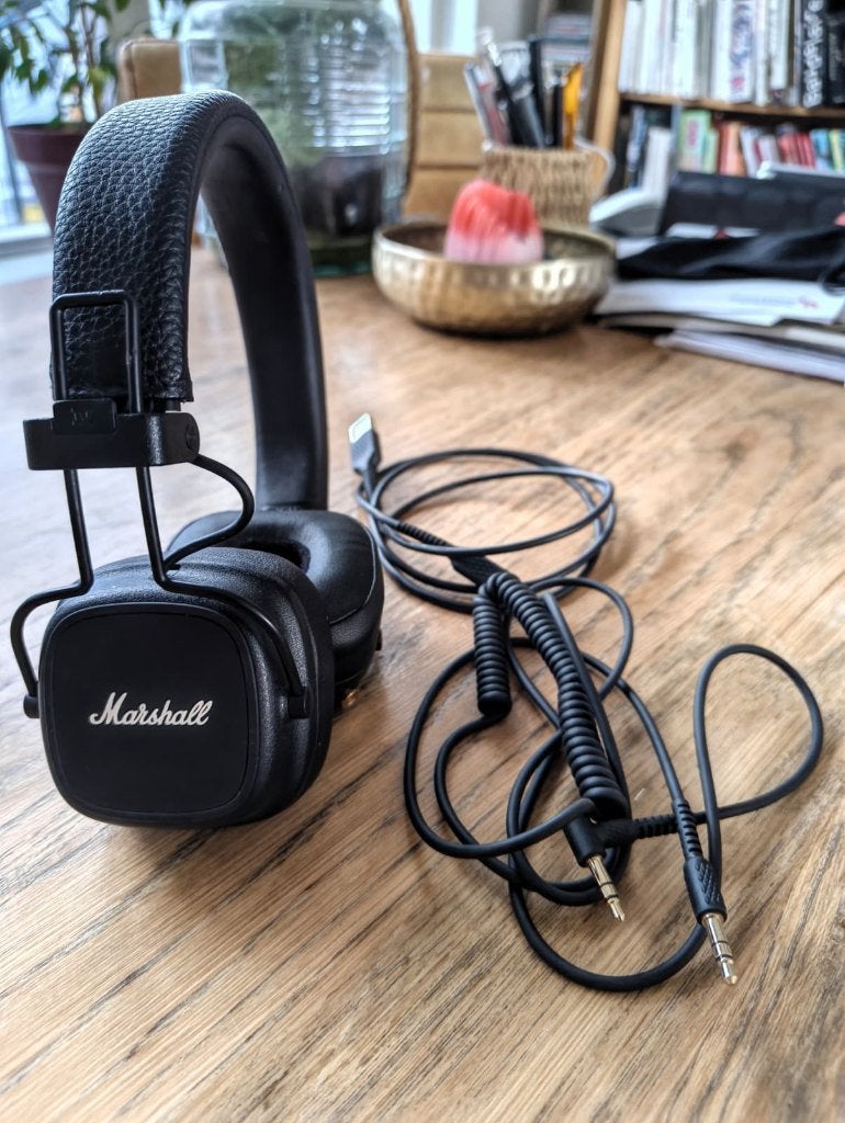 Marshall Major IV Bluetooth Koptelefoon met kabels
