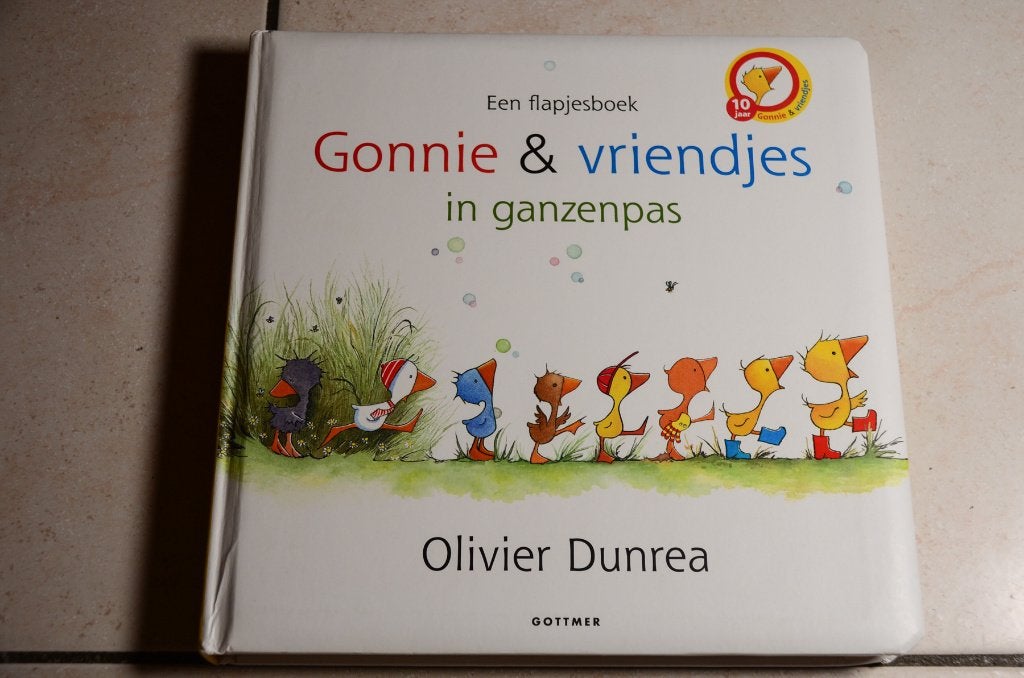 Flapjesboek Gonnie & vriendjes in ganzenpas / Olivier Dunrea, Boeken, Ophalen of Verzenden, Zo goed als nieuw, 2 tot 3 jaar