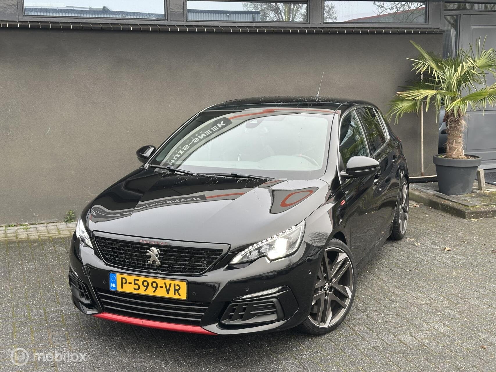 Peugeot 308 1.6 PureTech GTi | Vol opties | 12 mnd Garantie, Voorwielaandrijving, Automatische klimaatregeling, 15 km/l, Gebruikt