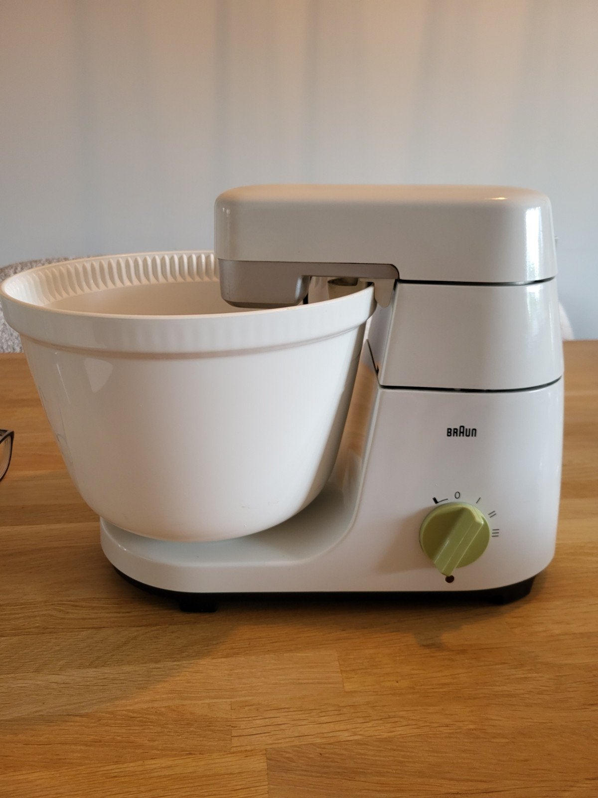 Braun keukenmachine KM32 met accessoires, Ophalen, Gebruikt, 3 snelheden of meer