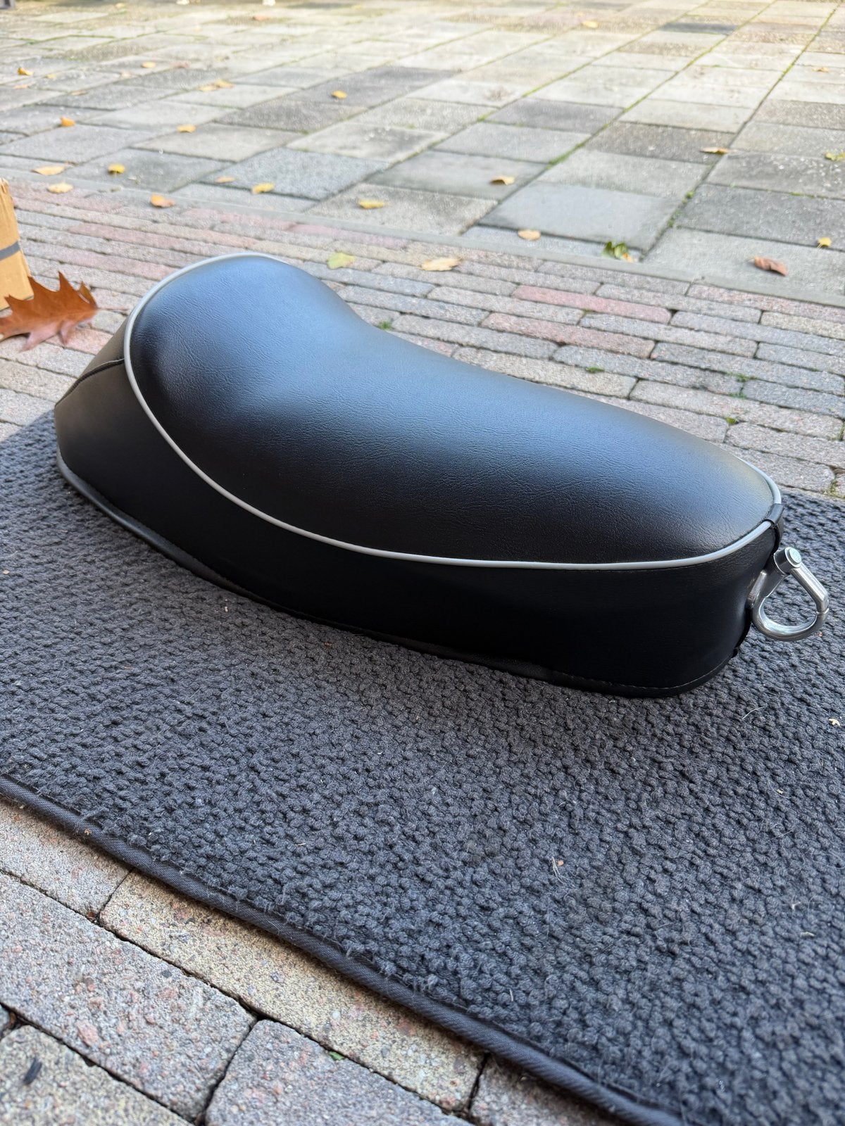 Zadel Vespa V50 NIEUW Monozadel, Ophalen of Verzenden