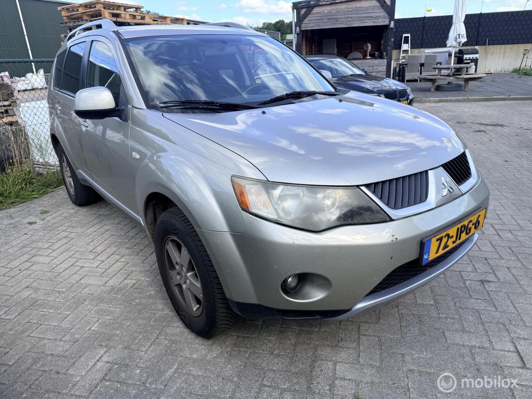 Mitsubishi Outlander 2.4 Inspire 2WD -DEFECT-, Voorwielaandrijving, 4 cilinders, Beige, Bedrijf