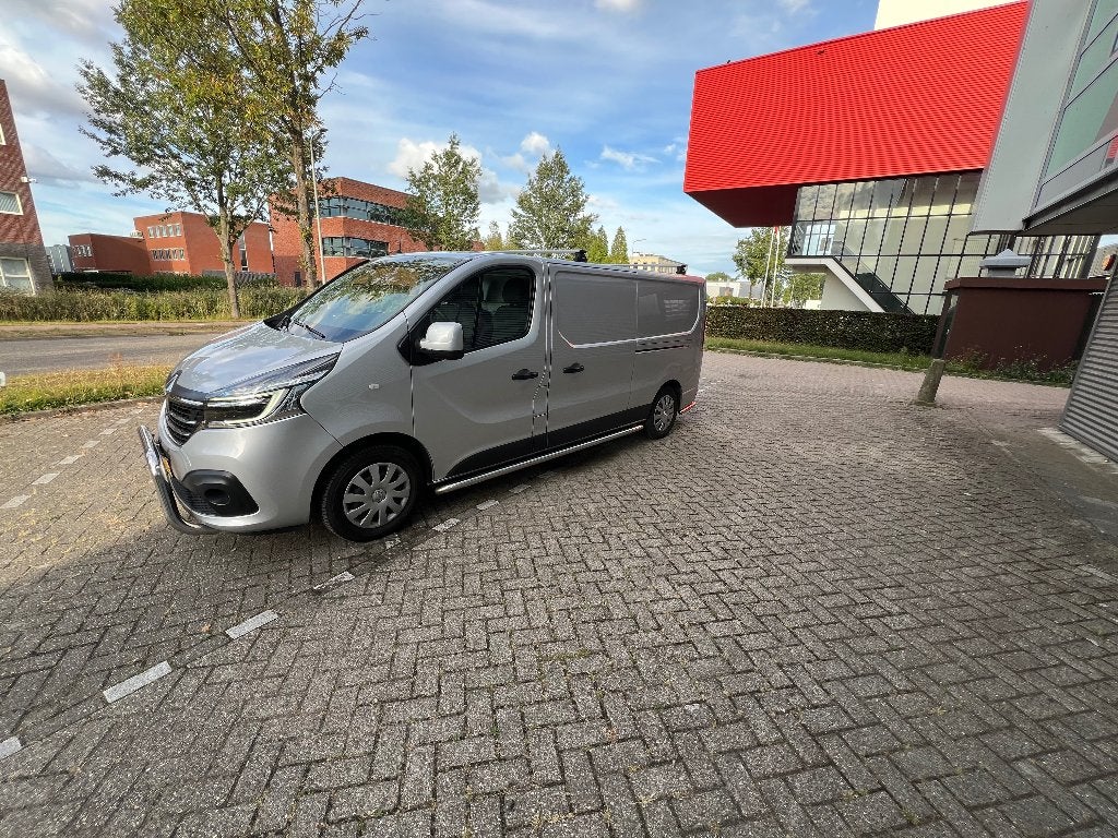 Renault Trafic GB 2.0 Energy dCi 120pk L2h1 T30 2021 Grijs, Voorwielaandrijving, Stof, 2000 kg, Renault