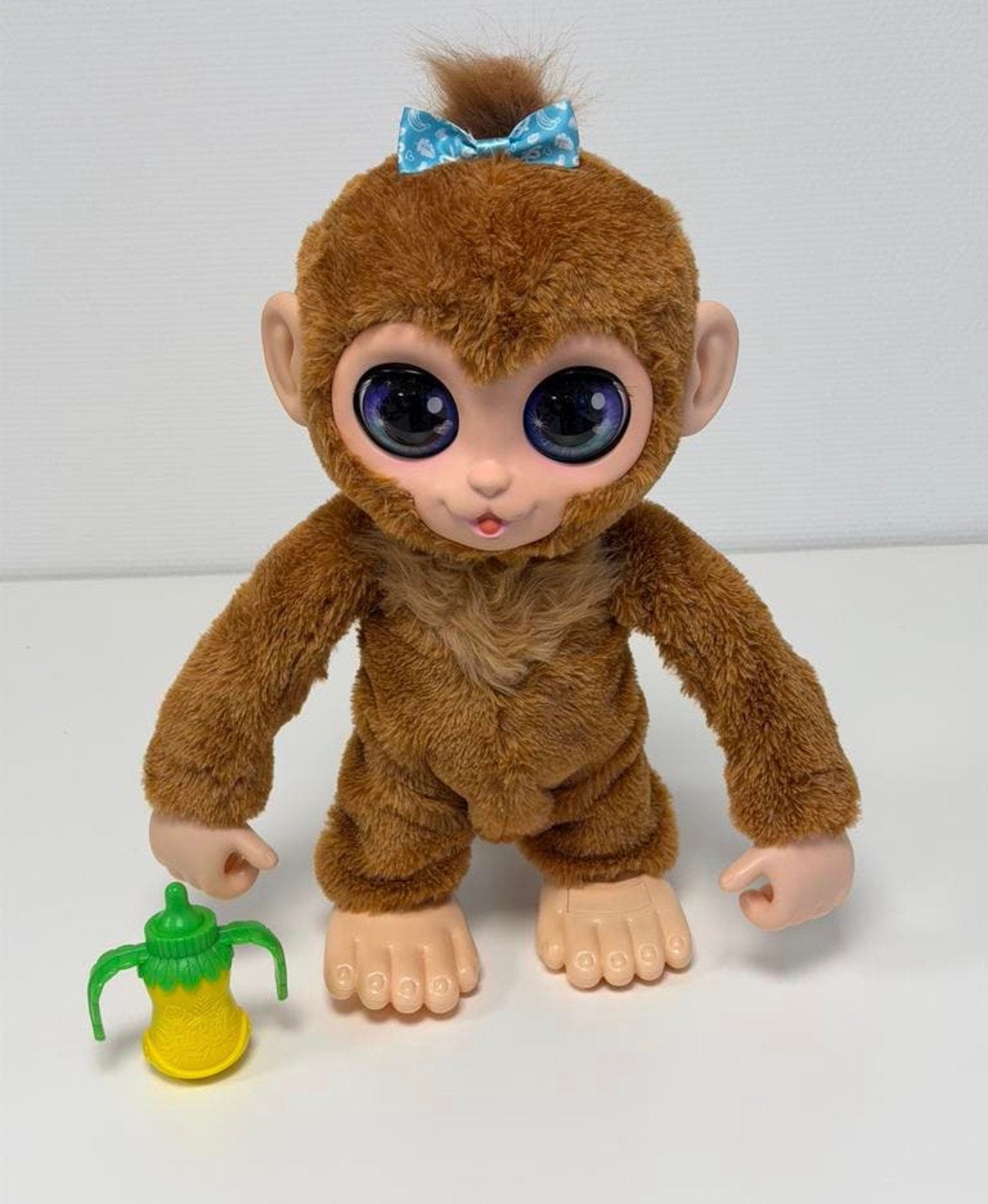 FurReal Peanut The Playful Monkey Interactieve Aap + flesje, Verzamelen, Speelgoed, Ophalen of Verzenden, Zo goed als nieuw, H